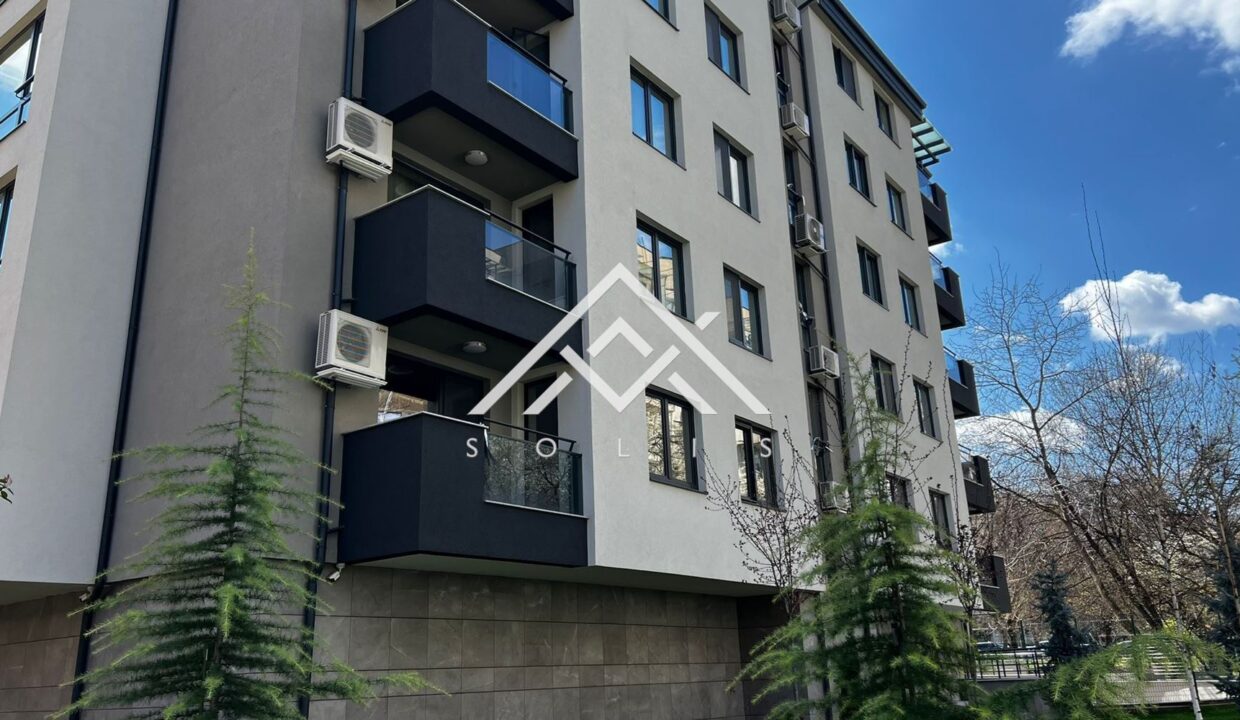 Maisonette with plenty of light and large terraces for sale in g.k. Dianabad-1