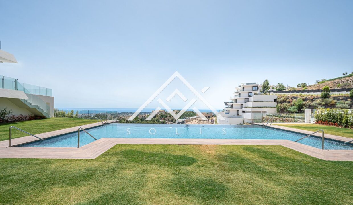 Роскошные апартаменты с тремя спальнями в Бенахависе-33