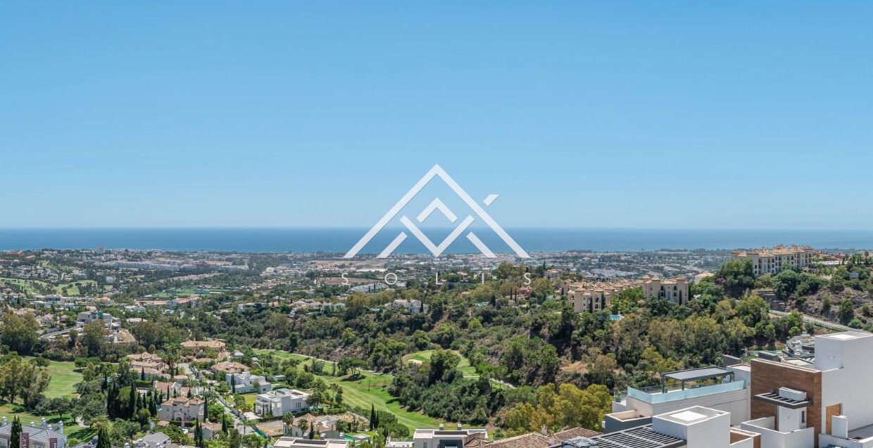 Роскошные апартаменты с тремя спальнями в Бенахависе-47