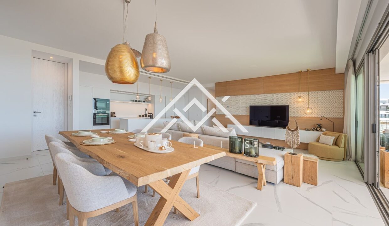 Роскошные апартаменты с тремя спальнями в Бенахависе-13