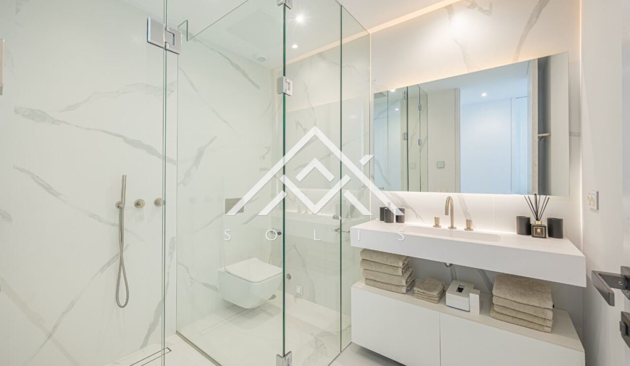 Роскошные апартаменты с тремя спальнями в Бенахависе-24