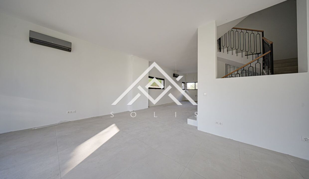 Completely finished house with contemporary interior and excellent location for sale in the district of. Boyana-18