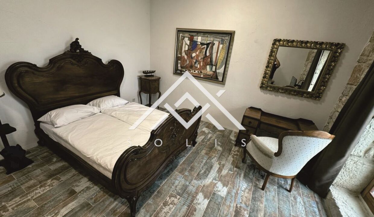 Хотел на осем км южно от нос "Калакра" за продажба-21