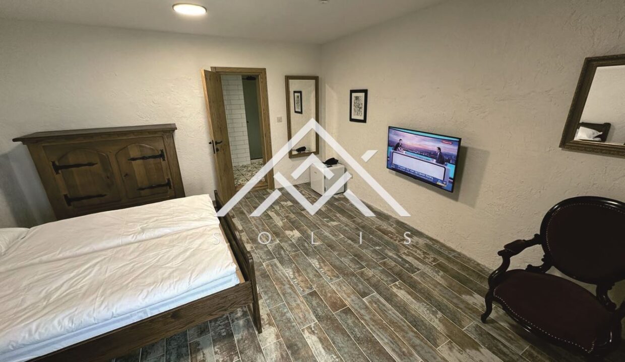 Хотел на осем км южно от нос "Калакра" за продажба-31